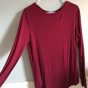 Old navy burgundy shirt